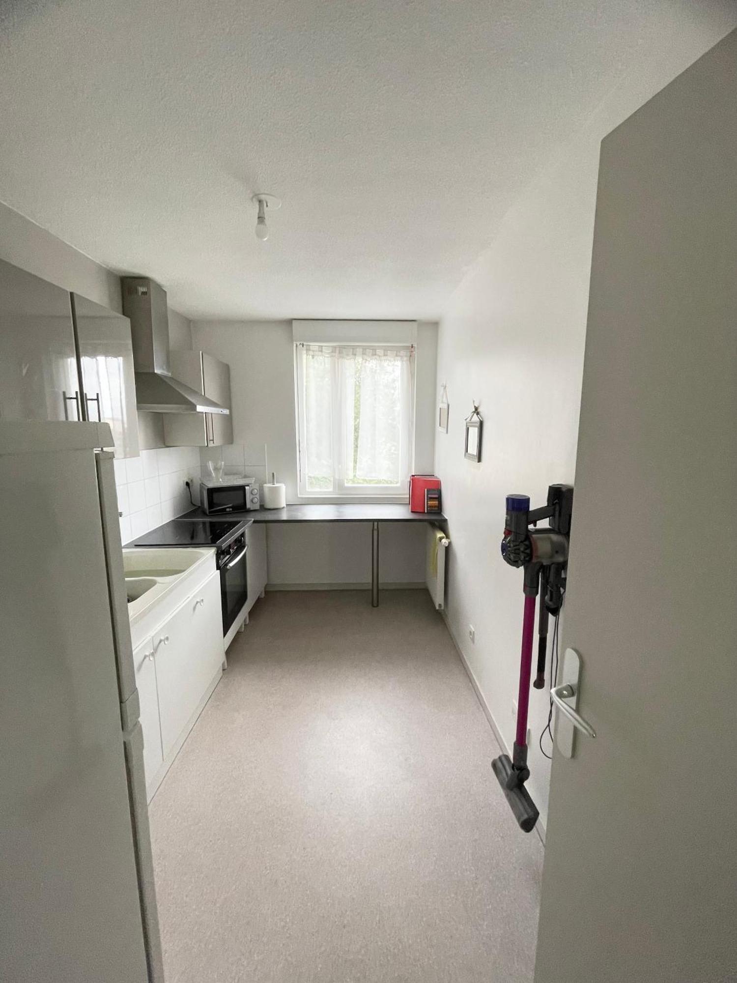 Apartment Grand T2 Spacieux Tres Calme